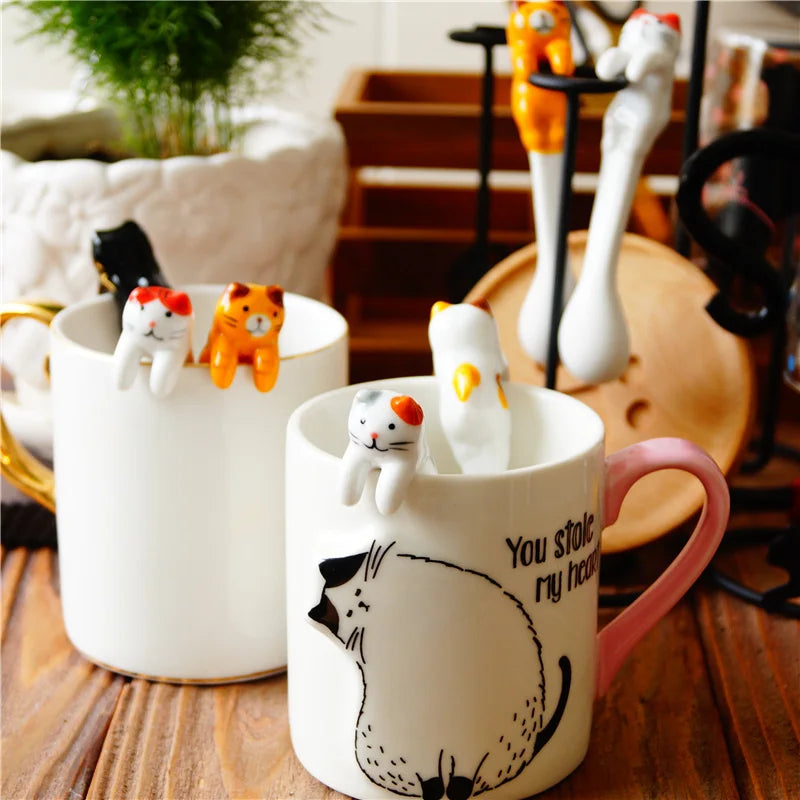 Ceramic cat hanging spoon for coffee mugs