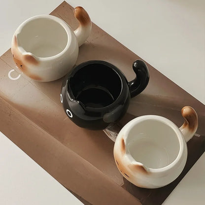 Siamese cat-shaped ceramic mug with tray for coffee or tea lovers