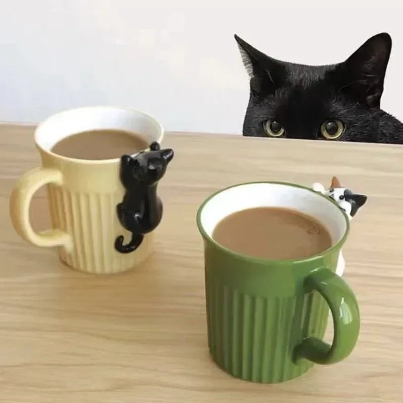 Stackable ceramic mug with cartoon cat design