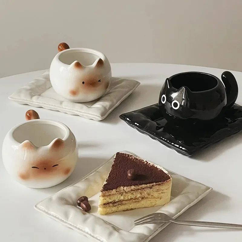 Siamese cat-shaped ceramic mug with tray for coffee or tea lovers