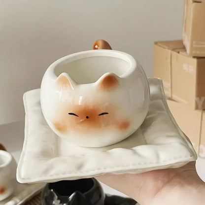 Siamese cat-shaped ceramic mug with tray for coffee or tea lovers