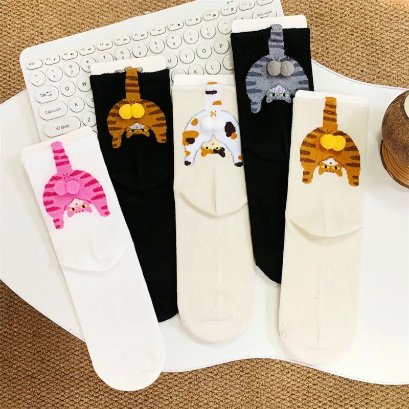 Cartoon cat and egg mid-calf socks for women in white and black