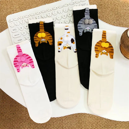 Cartoon cat and egg mid-calf socks for women in white and black