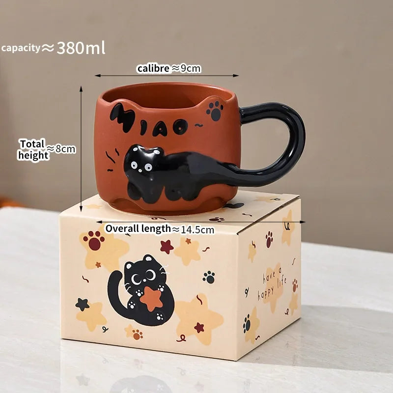 Stackable ceramic mug with cartoon cat design